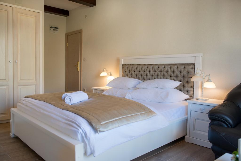 Apartments Marija Risan Rom bilde