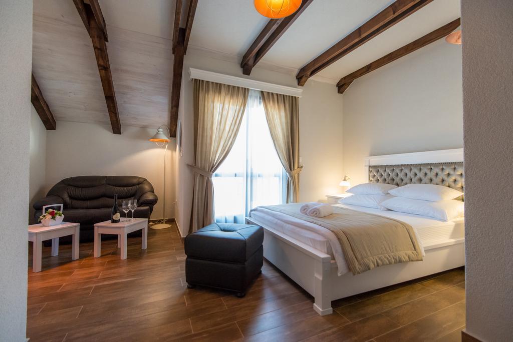 Apartments Marija Risan Rom bilde