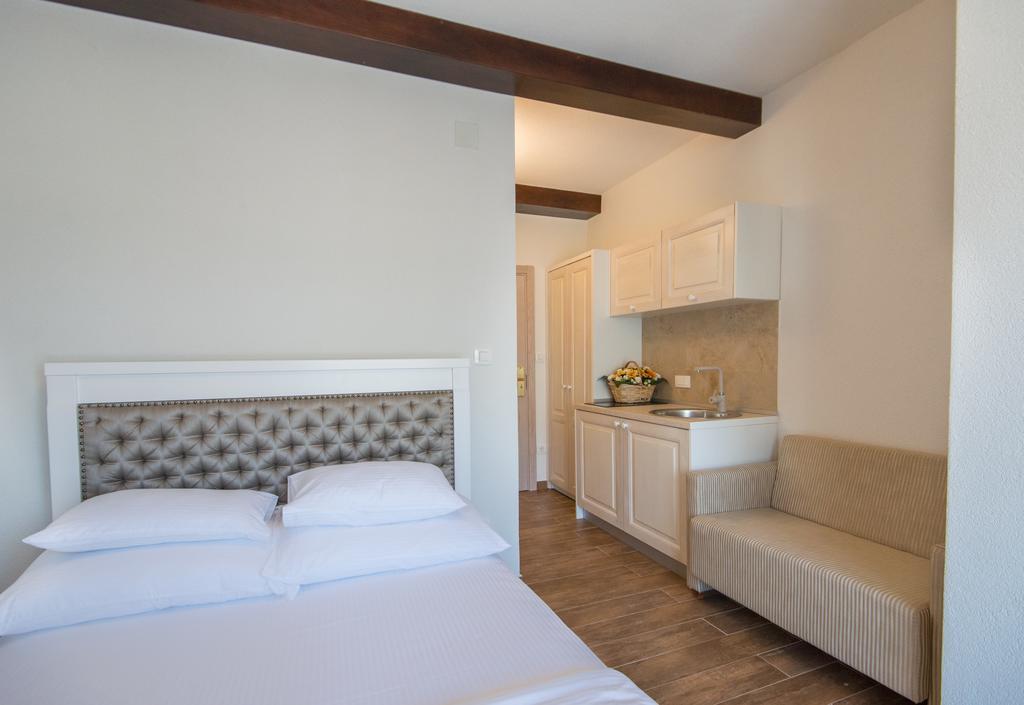 Apartments Marija Risan Rom bilde