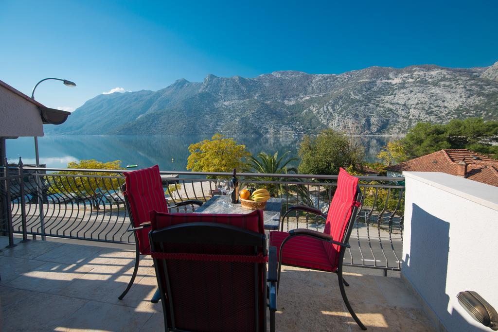 Apartments Marija Risan Rom bilde