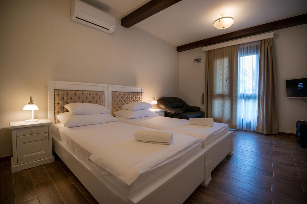 Apartments Marija Risan Rom bilde